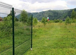 Забор из 3 d сетки для загородного участка